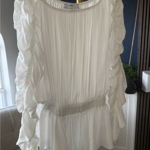 Simonette - White Ruffled Long-Sleeve Peplum Top